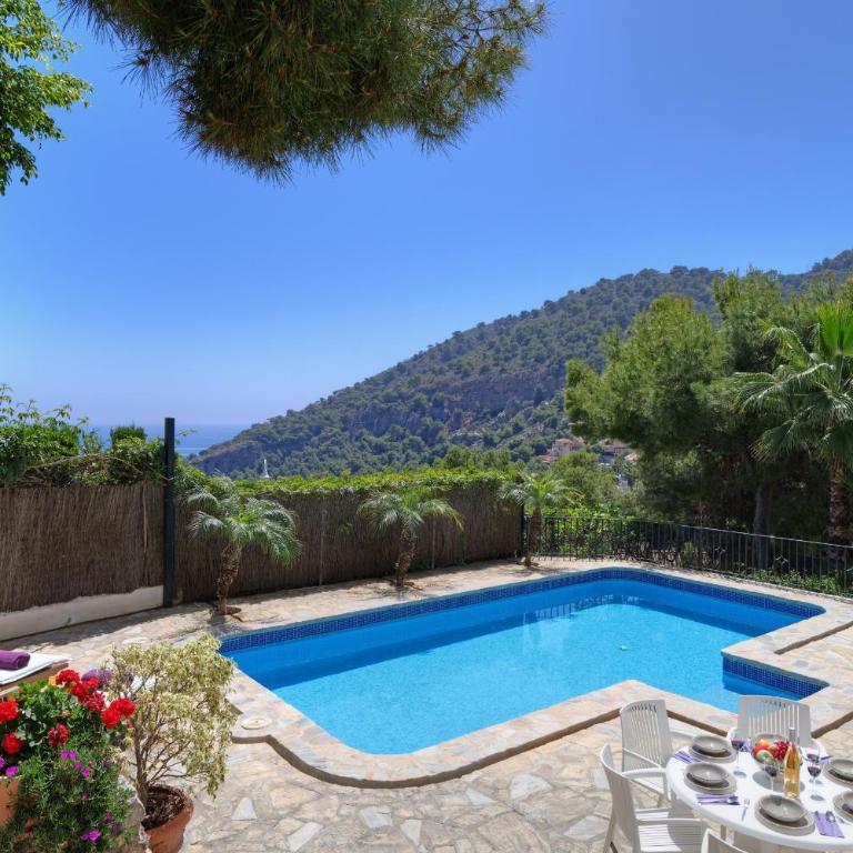 Casa Calabaza - Three-Bedroom Villa - 10