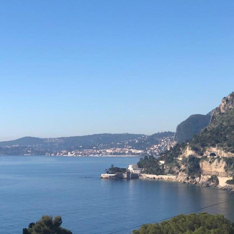Une terrasse sur Monaco logement 2 chambre - Appartement 2 Chambres - 2