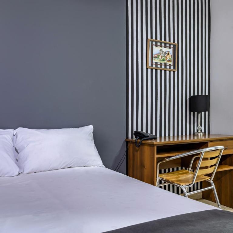 Hotel Taurus - Standard Room - 9