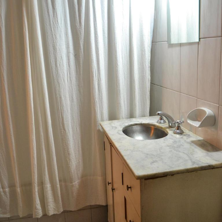 Hostel Ruta76 - Habitación Cuádruple con baño privado - 8