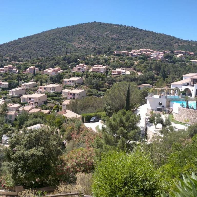 APT. LA CORNICHE 810 - LES ISSAMBRES F - - Studio - 19
