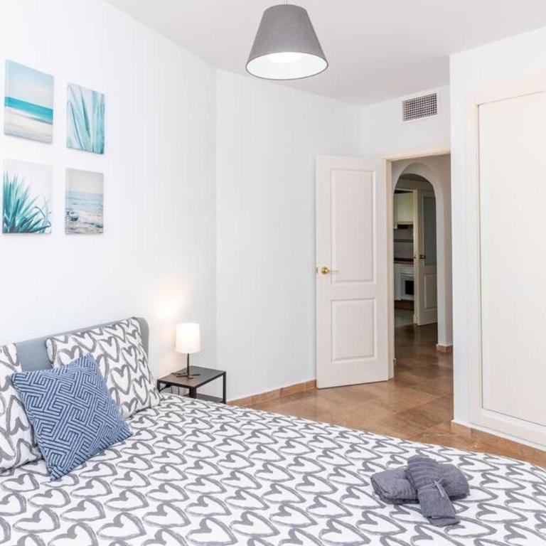 Beachfront sea view in cozy 1BR with pool and garage - Apartamento de 1 dormitorio - 4