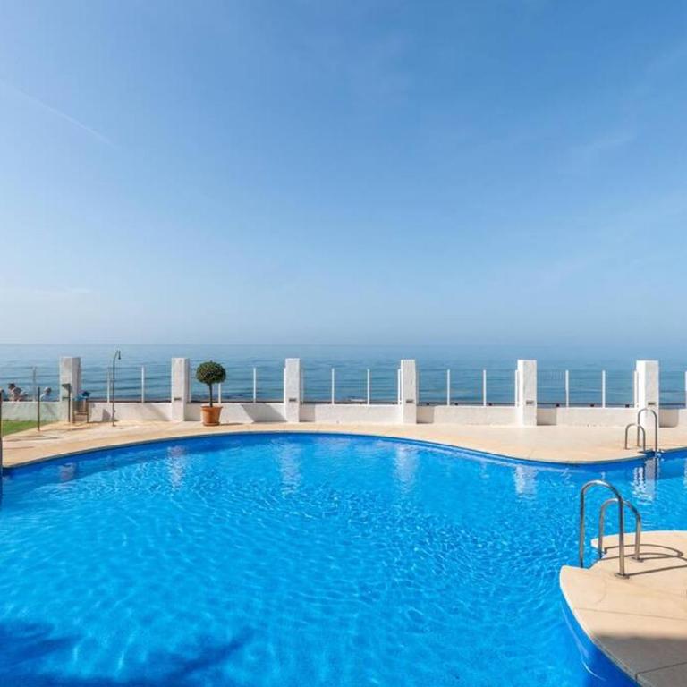Beachfront sea view in cozy 1BR with pool and garage - Apartamento de 1 dormitorio - 31