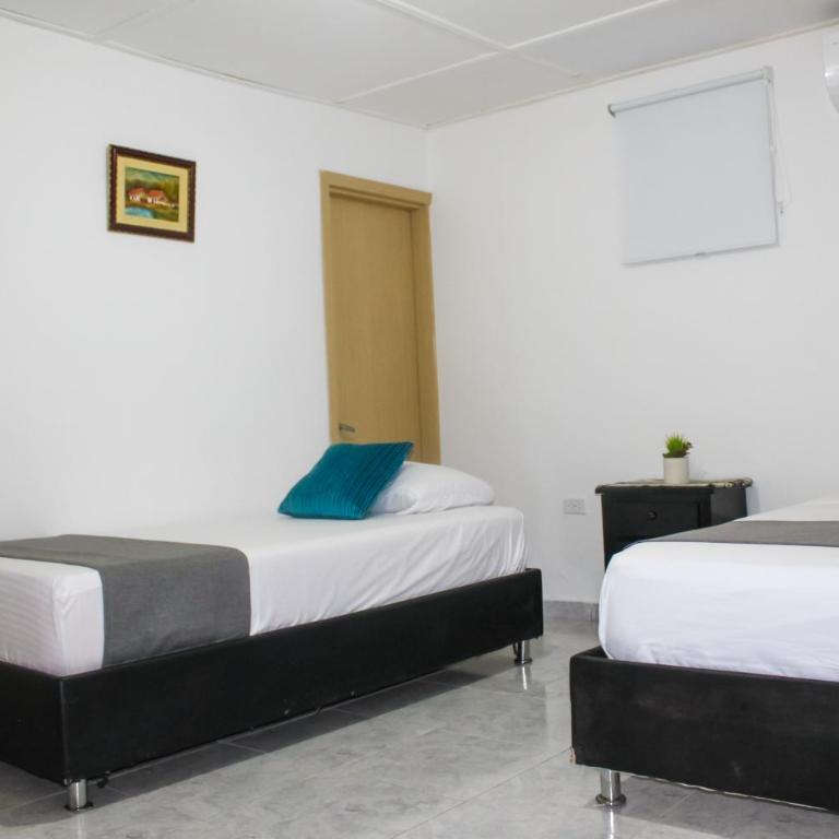 Hotel Poblado Suite - Habitación Triple Estándar - 4