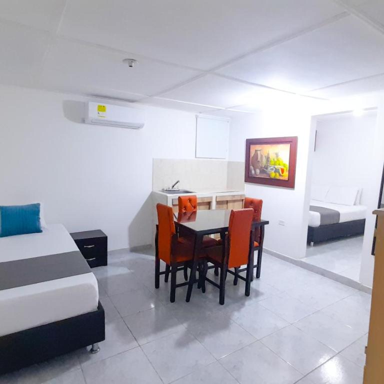 Hotel Poblado Suite - Habitación Cuádruple Prémium - 5