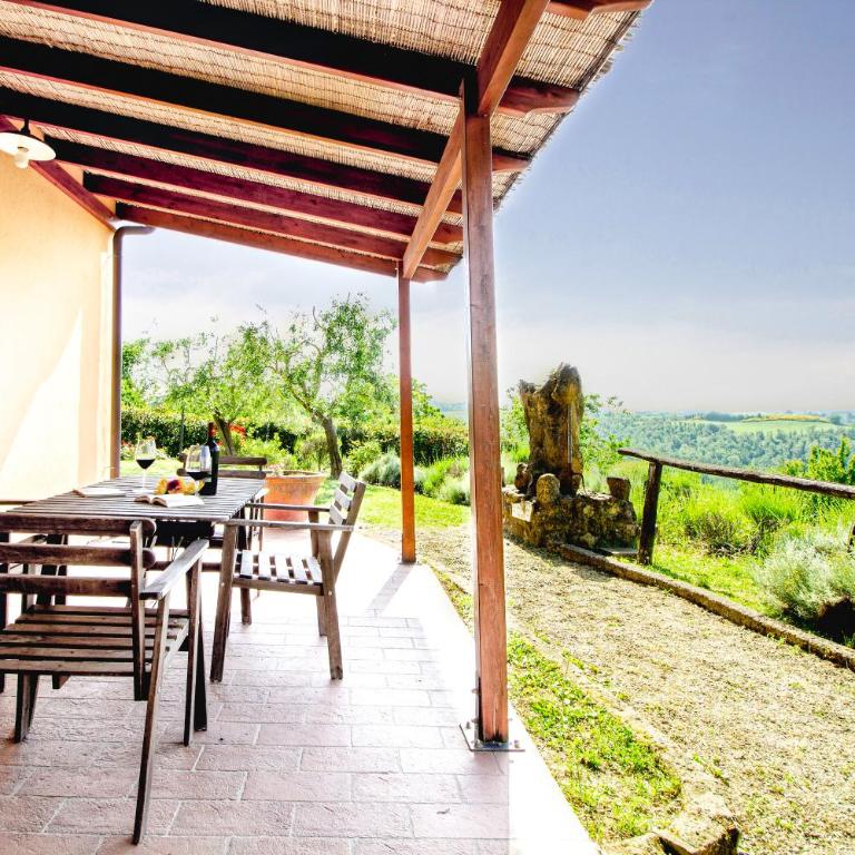 Agriturismo Poggio Pistolese - Camera Tripla con Terrazza - 17