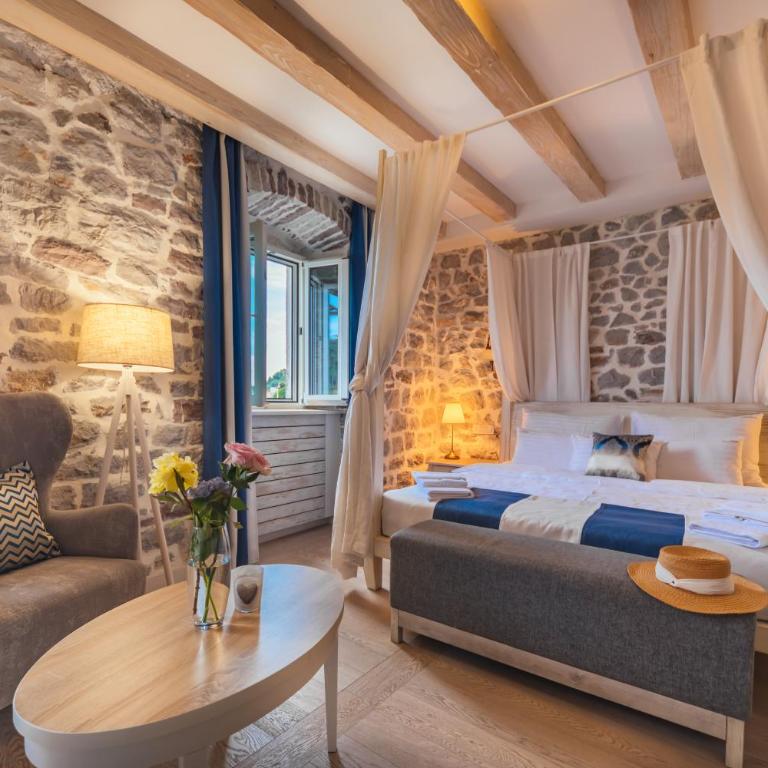 Boutique Hotel Blanc & Bleu - Capitano - Deluxe Double Room with Sea View - 8
