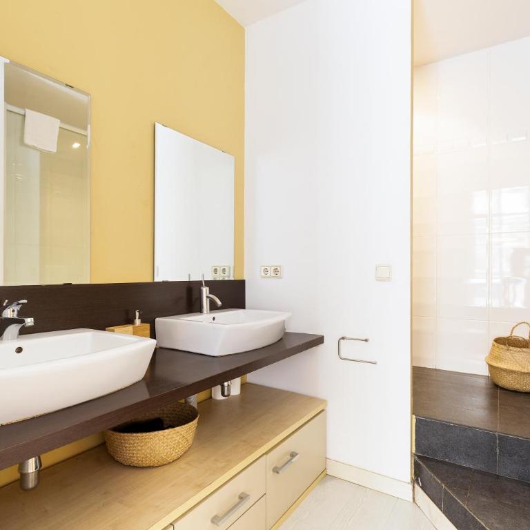 Moianes Apartment by Olala Homes - Two-Bedroom Apartment - 11