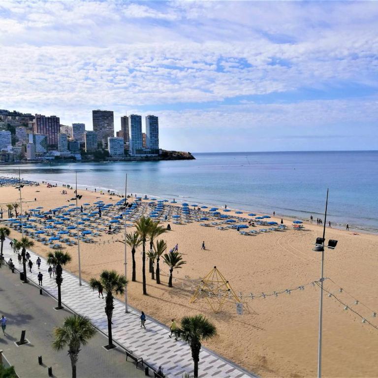 Primera linea de playa frente al mar - One-Bedroom Apartment - 2