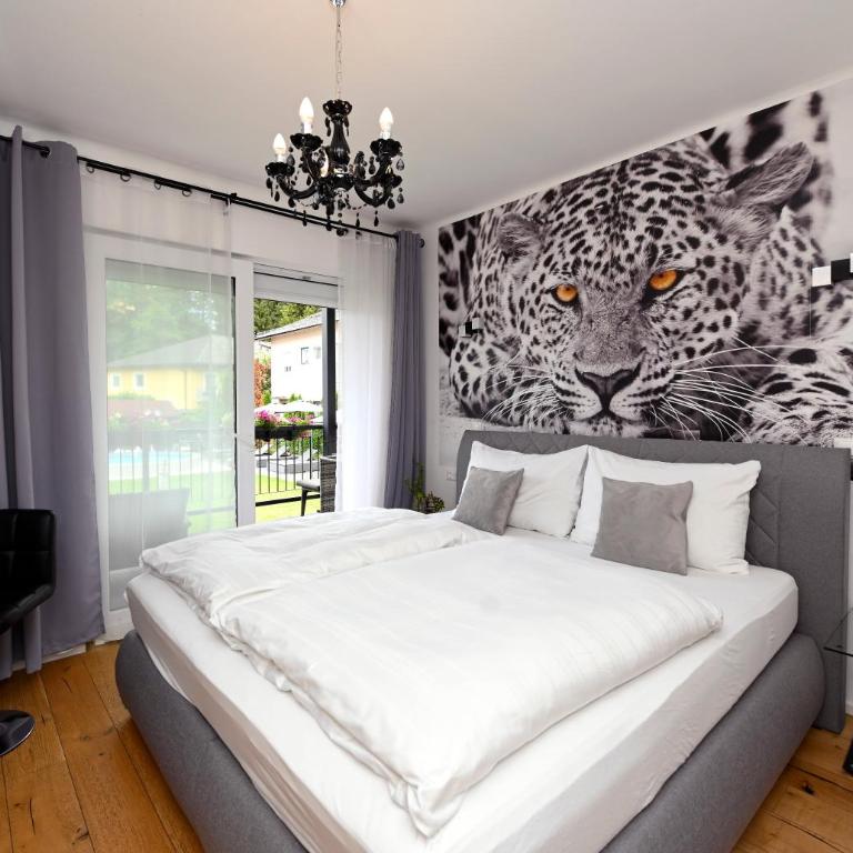 Enjoyit Rooms - Zimmer mit Queensize-Bett und Balkon - 15