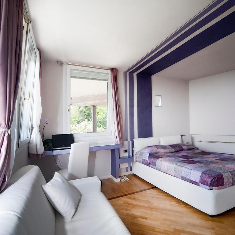 Villa Luna Stunning Modern Villa Shared Infinity Pool, Big garden, Fantastic lake view,AC, - Casa con 4 camere da letto - 53