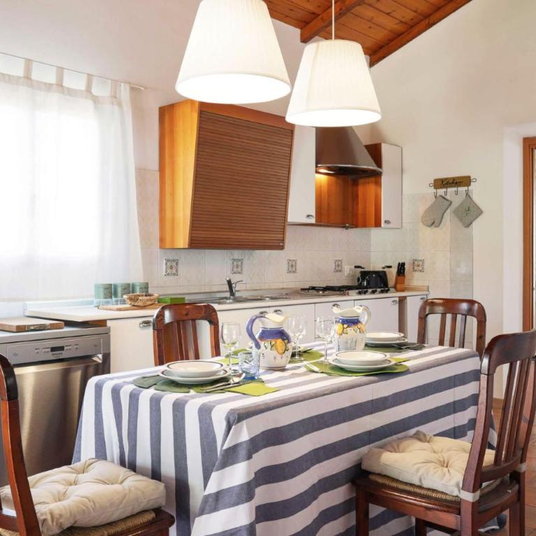 Villa Marzallo by Villa Plus - Villa - 8