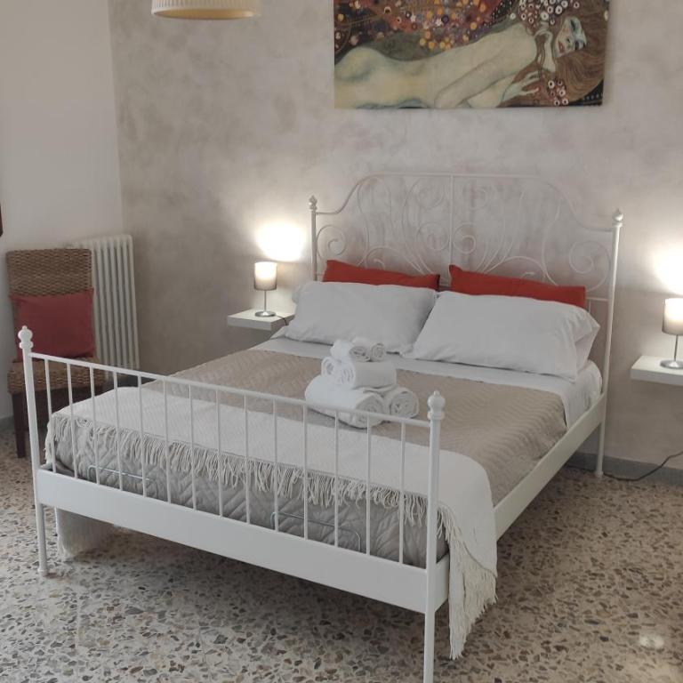 Blu House - Three-Bedroom Apartment - 4