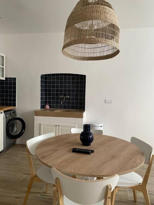 Cassis centre, superbe appartement neuf, 50m port. - Appartement 1 Chambre - 13