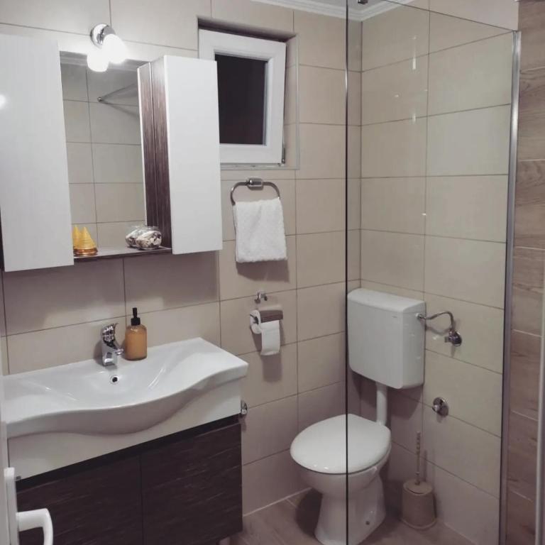 Dream Home Studio Apartments - Family Studio - 2