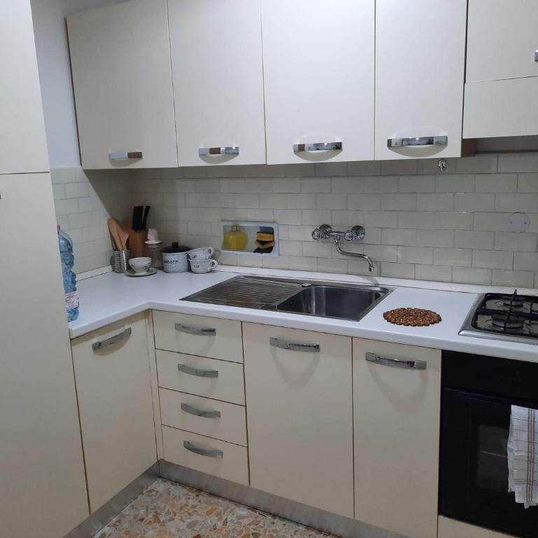 PORTA A MARE STATION - Appartamento con 3 Camere da Letto - 12
