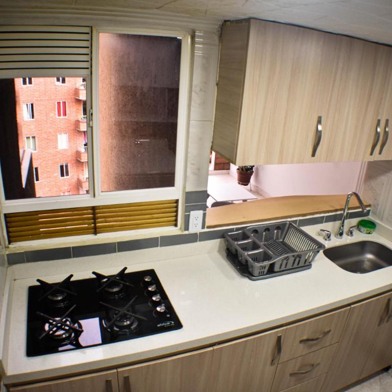 Hermoso Apartamento Ubicado en Zona Céntrica de Medellín - Apartamento de 3 dormitorios - 10