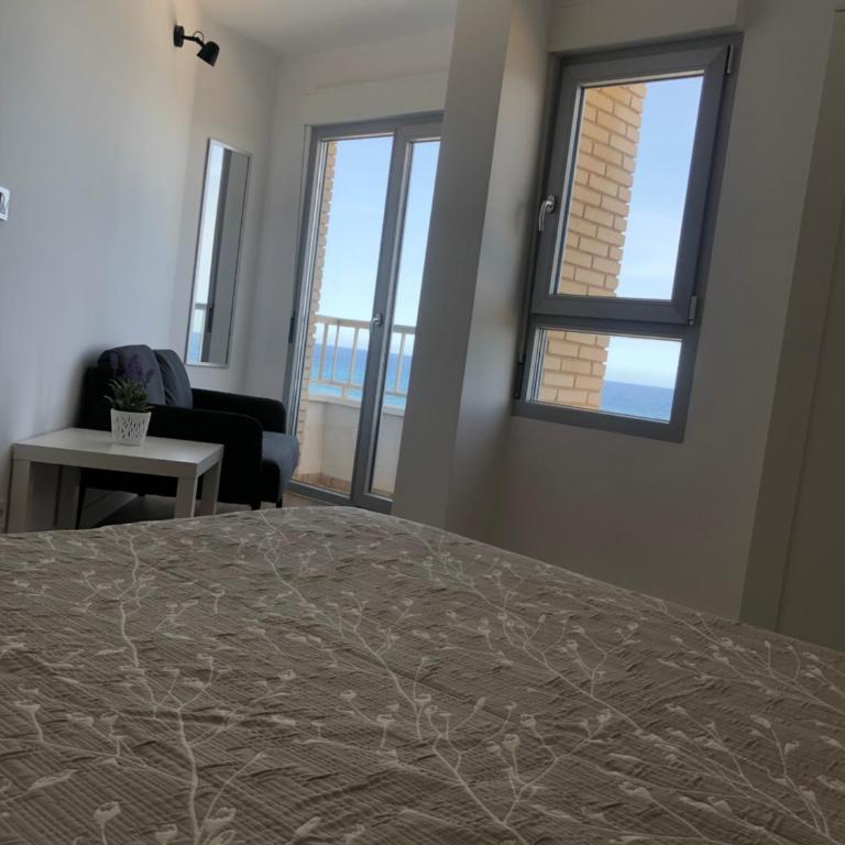 Alojamiento Torrevieja playa frente al mar - Apartamento de 1 dormitorio - 18