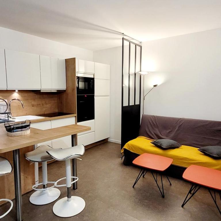 Comme à la maison!!A 5 min à pied plage,pkg privé - Apartment mit 2 Schlafzimmern - 18