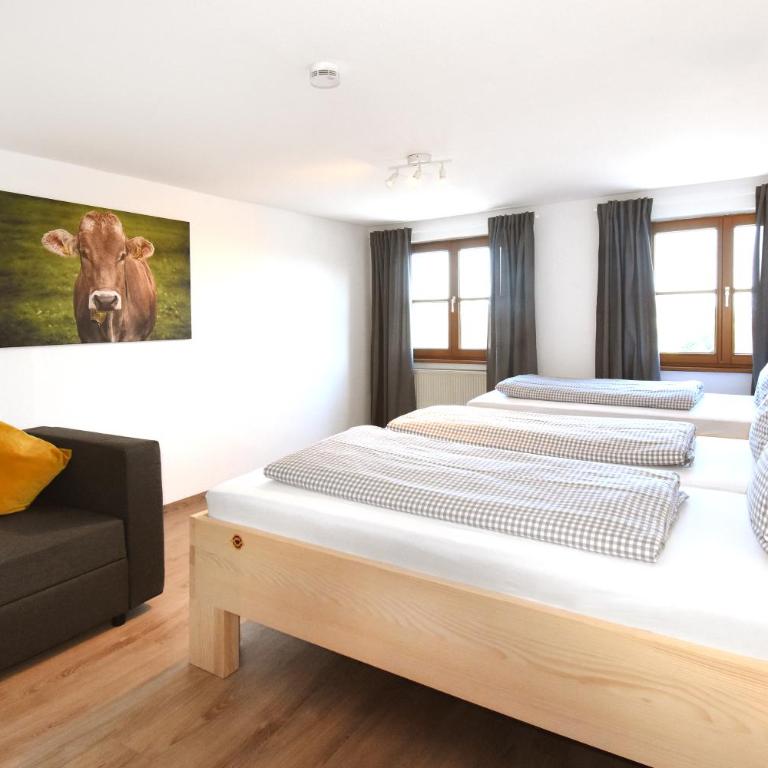 Alps Hostel - Suite mit 2 Schlafzimmern - 11