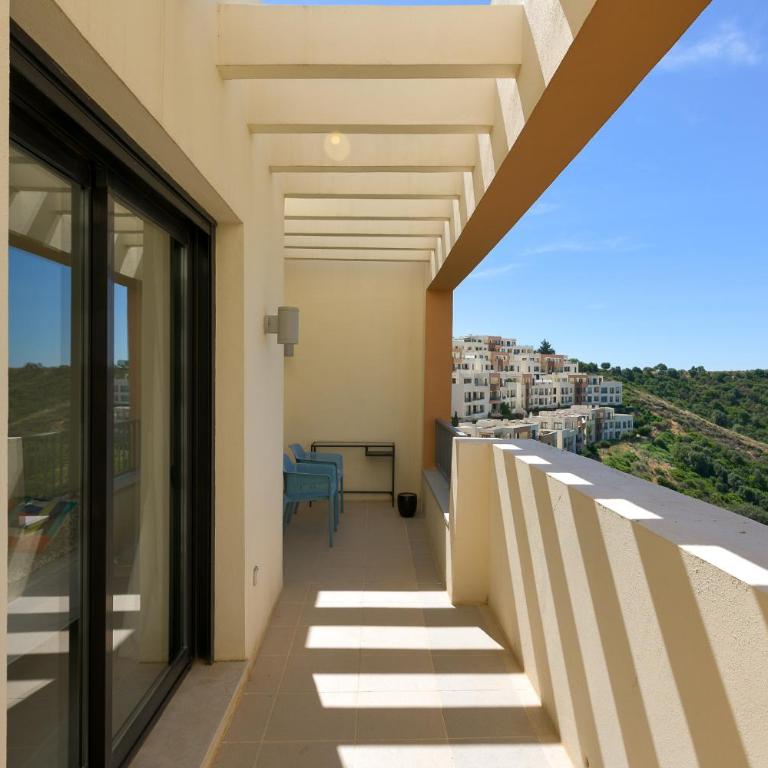 Marbella Luxury penthouse: indoor pool and private terrasse - Two-Bedroom Apartment - 14