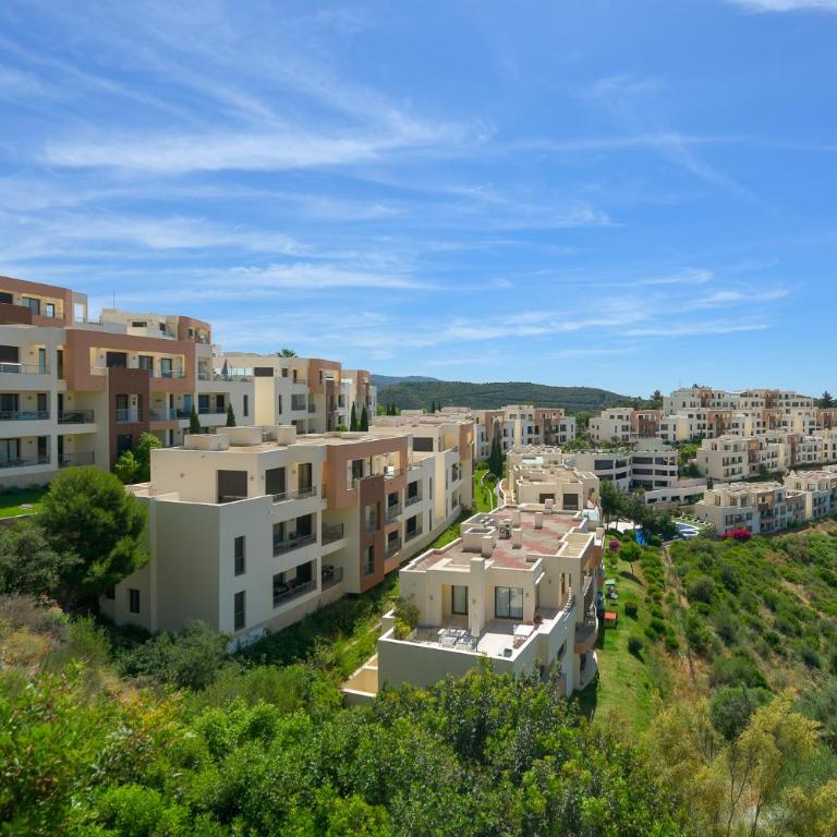 Marbella Luxury penthouse: indoor pool and private terrasse - Two-Bedroom Apartment - 30
