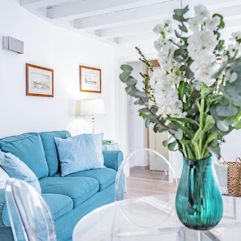 Ca' Dei Musicanti 2 Few Steps from Rialto Bridge! - Two-Bedroom Apartment - 1
