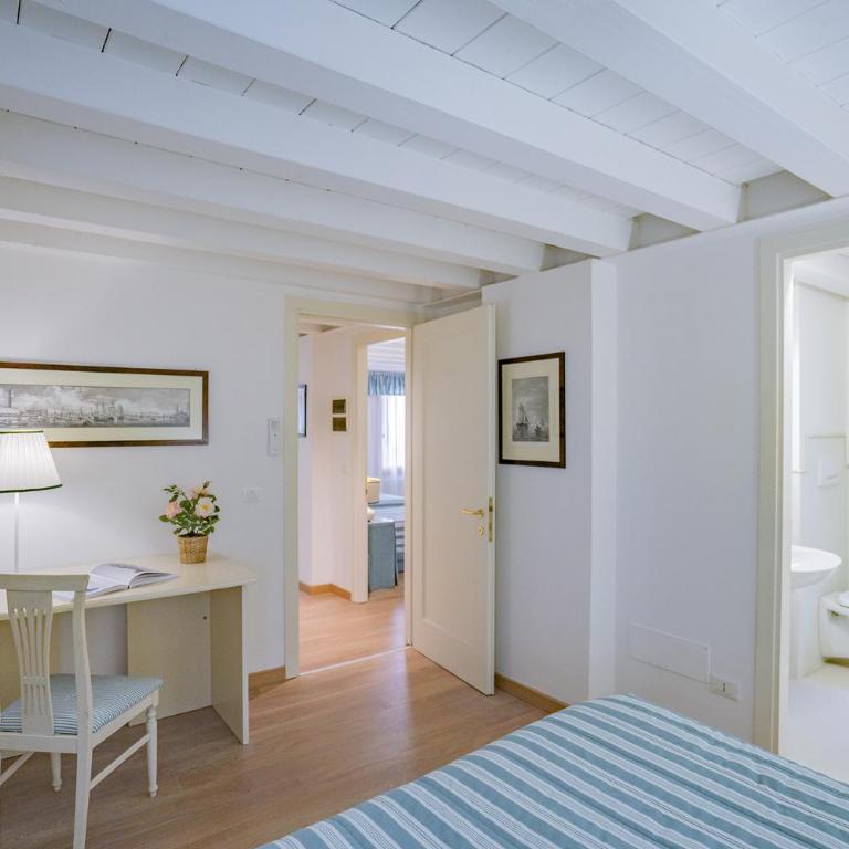 Ca' Dei Musicanti 2 Few Steps from Rialto Bridge! - Two-Bedroom Apartment - 16
