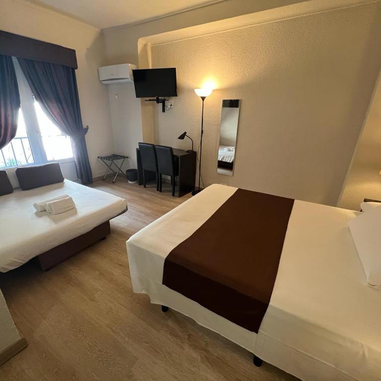 Hotel El Pozo - Habitación Triple con cama supletoria - 5