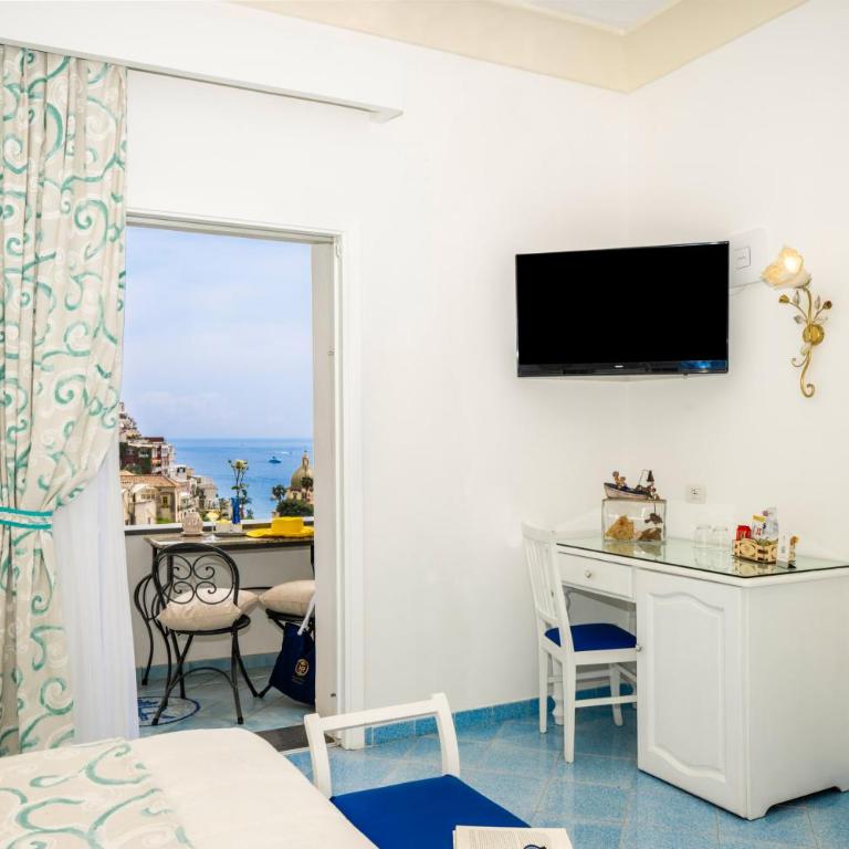 Hotel Royal Prisco - Camera Standard Matrimoniale/Doppia con Letti Singoli con Vista Mare - 11