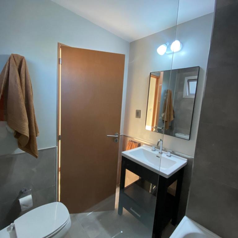 Hermoso departamento céntrico con estacionamiento - One-Bedroom Apartment - 11