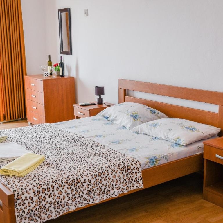 Kashoxha Apartments with SeaView - Two Bedroom Apartment - 2