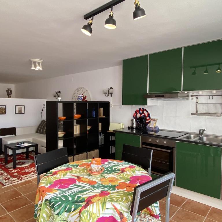 Hibiscus 7 San Juan de Capistrano - Studio Apartment with Sea View - 4