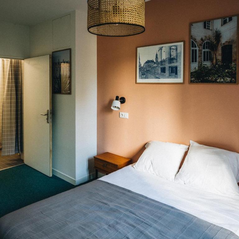 Les Chouettes Hostel - Chambre Double - Vue sur Jardin - 6