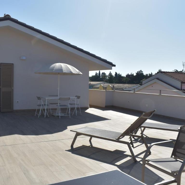 Le Quiete Stanze, vacancy houses posto spiaggia in omaggio - Apartment with Terrace - 6