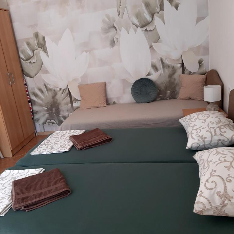 Vicky Apartments - Triple Room with Terrace - 1