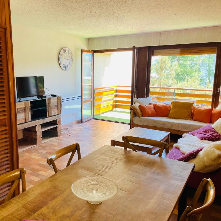 Rdc 48m2 avec terrasse Proche Centre avec parking privé couvert - Appartement 1 Chambre - 6