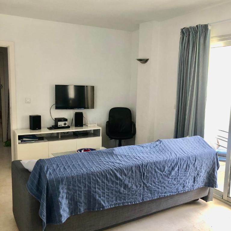 Front Line Apartment Marbella - 2 Bedroom & 2 Bathrooms - Apartamento de 2 dormitorios - 4