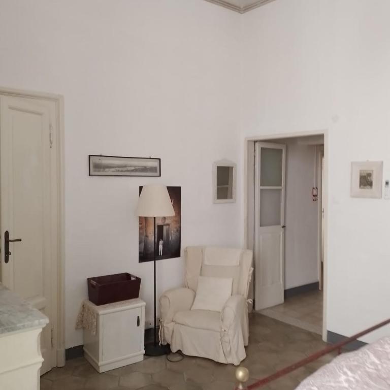 Finale ligure - Dimora storica in centro a 50 m dal mare - Appartamento con 2 Camere da Letto - 8
