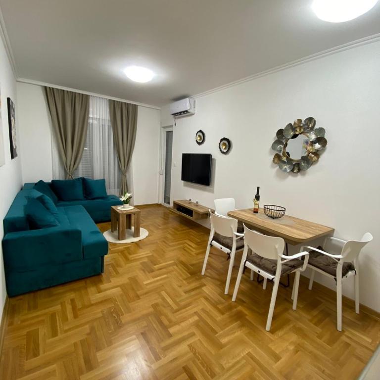 Apartment Stars Lux - One-Bedroom Apartment - 14