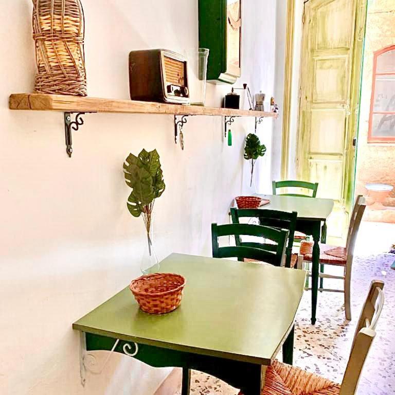 Il Vecchio Cortile - Appartamento con 2 Camere da Letto, Balcone e Terrazza - 66