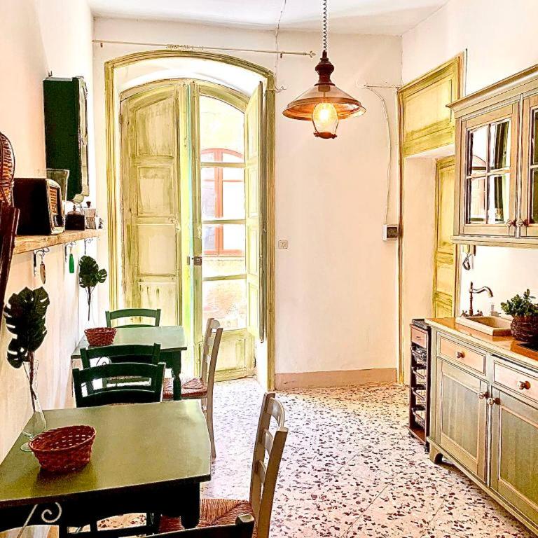 Il Vecchio Cortile - Appartamento con 2 Camere da Letto, Balcone e Terrazza - 67