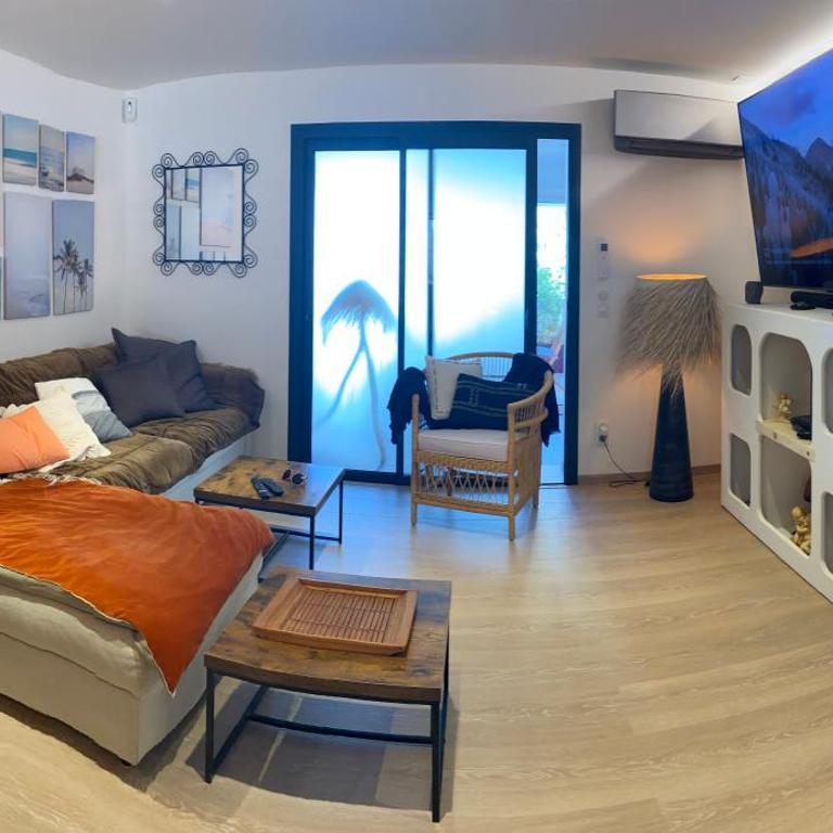 Little Bohême, luxe, piscine, SPA, tout à pied, Port Grimaud - Three-Bedroom Villa - 13