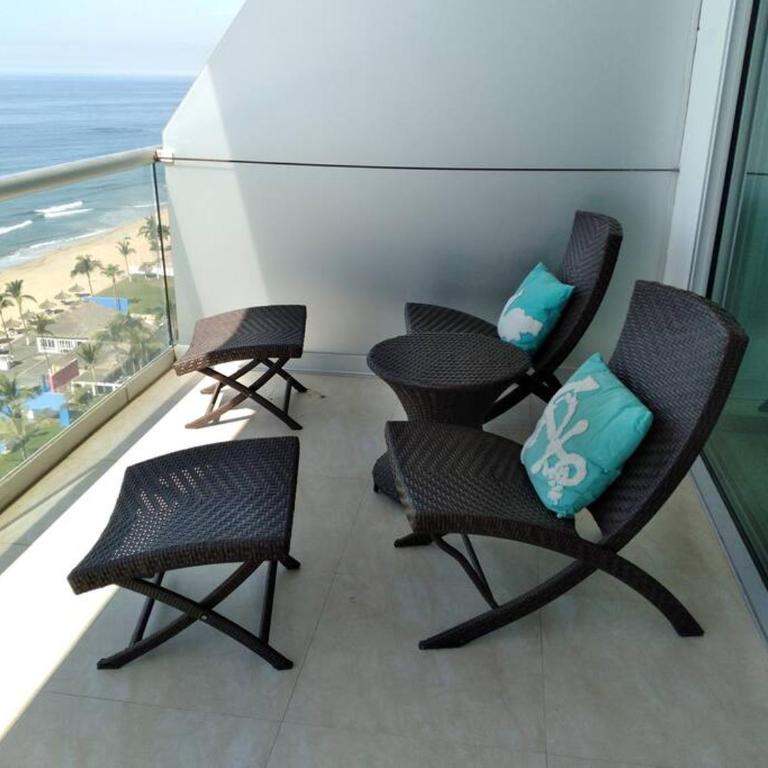 Beautiful 3 bedroom, fully furnished, on the beach - Apartment - 22