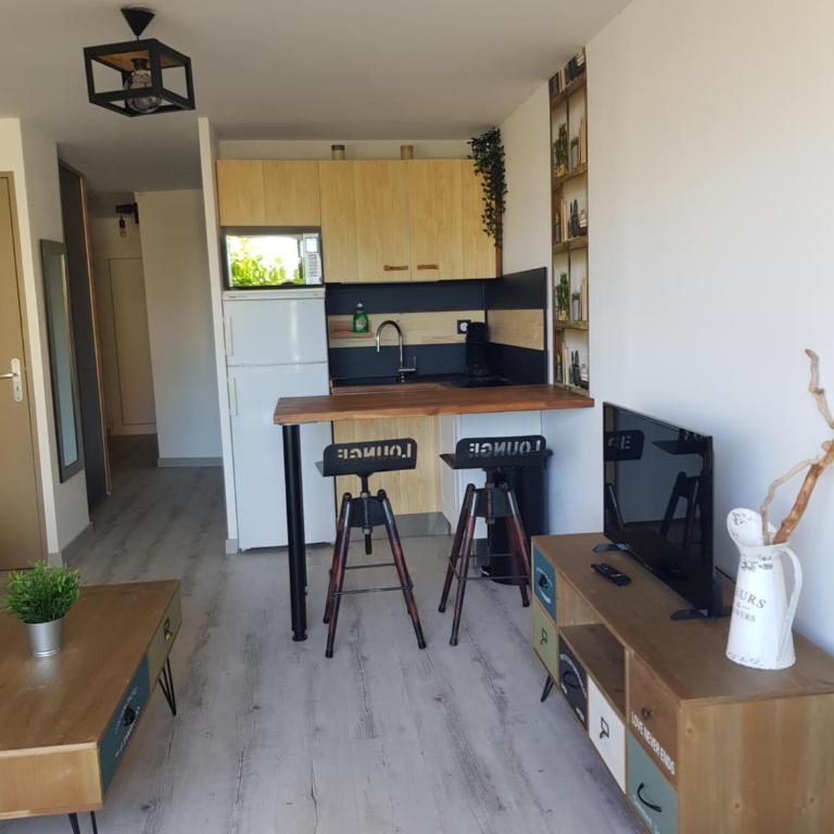 La Galiote, T2 vue port, terrasse et parking - Appartement 1 Chambre - 16