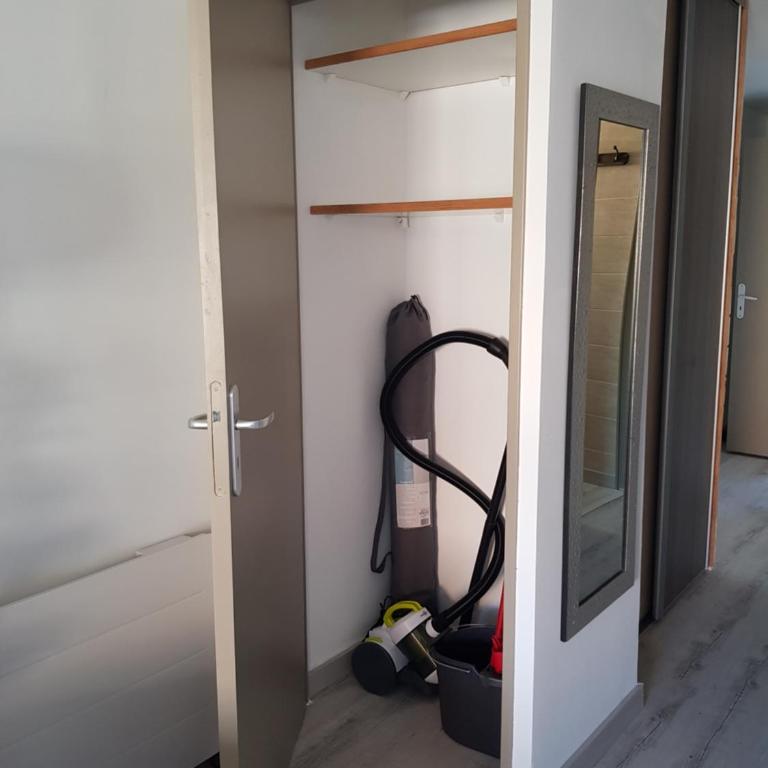 La Galiote, T2 vue port, terrasse et parking - Appartement 1 Chambre - 28