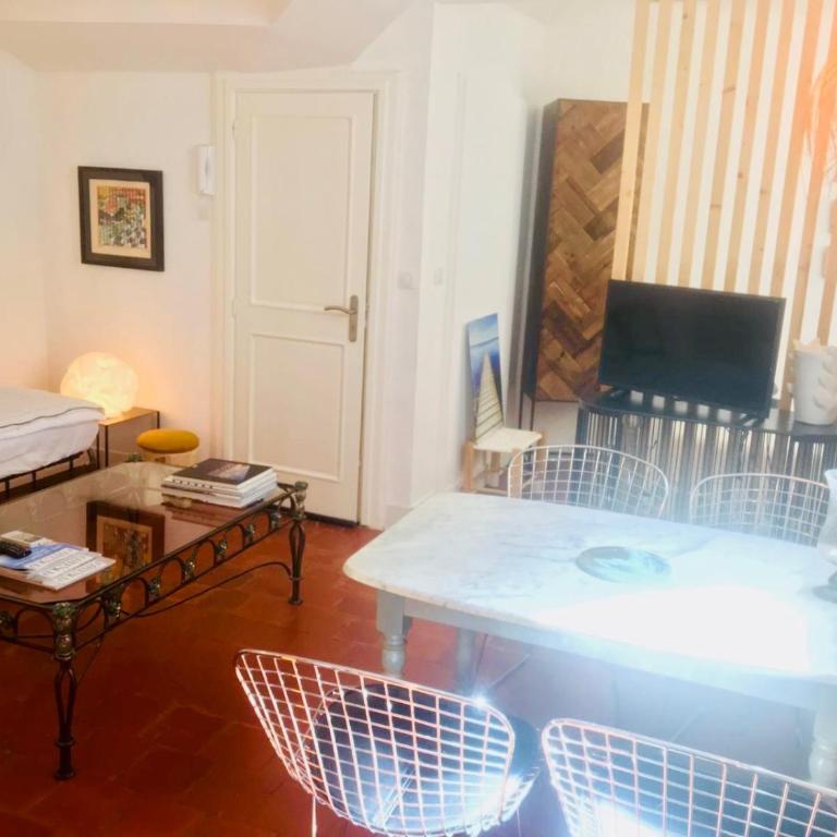 ''Coco'' Coquet petit Loft au calme en centre ville de Sète - Apartment mit 1 Schlafzimmer - 8
