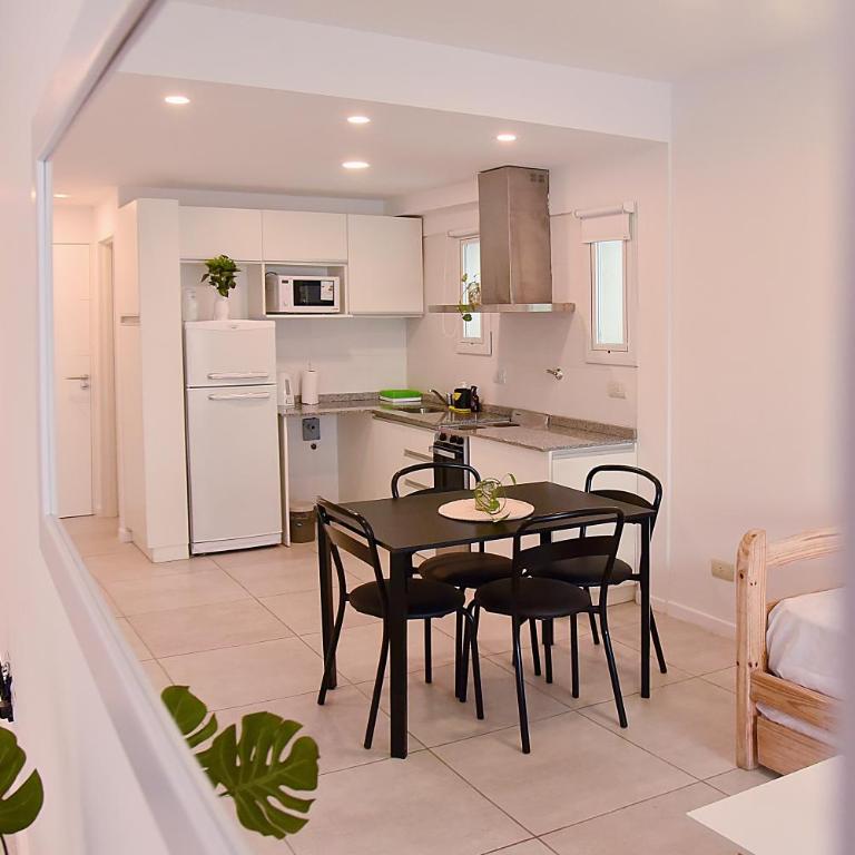 Luminosos y modernos departamentos en Rosario - Estudio - 14