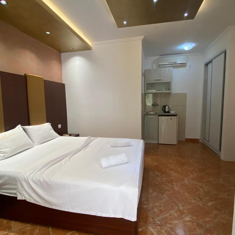 Christopher's apartments - Suite - 5