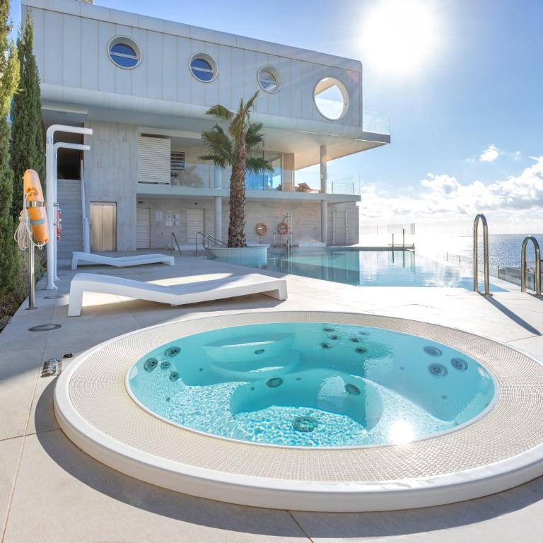 Ensuite Penthouse Panoramic Sea View with Jacuzzi - Apartamento Ático - 3